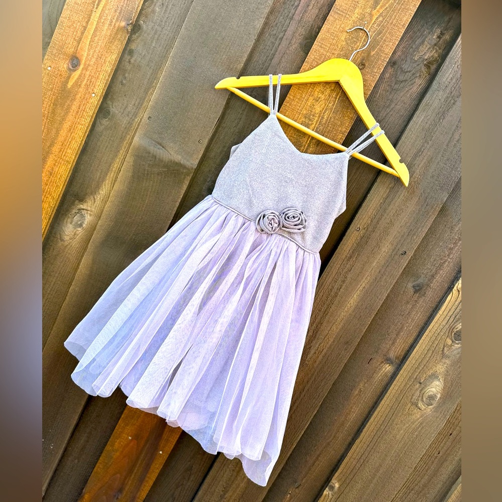Pretty in Lilac! 💜 Zunie Girls Dress in Lilac and Silver with Tulle, Size 7